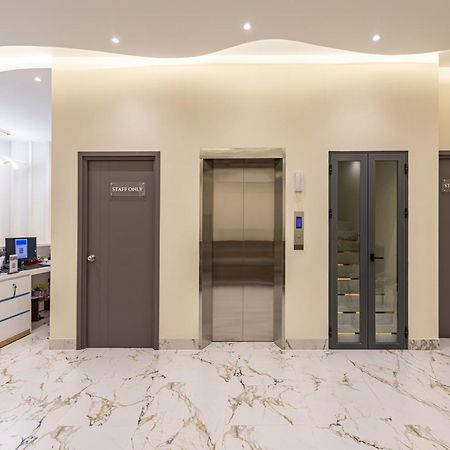 V'Luna Hotel - Managed By Thm Can Tho Exterior photo