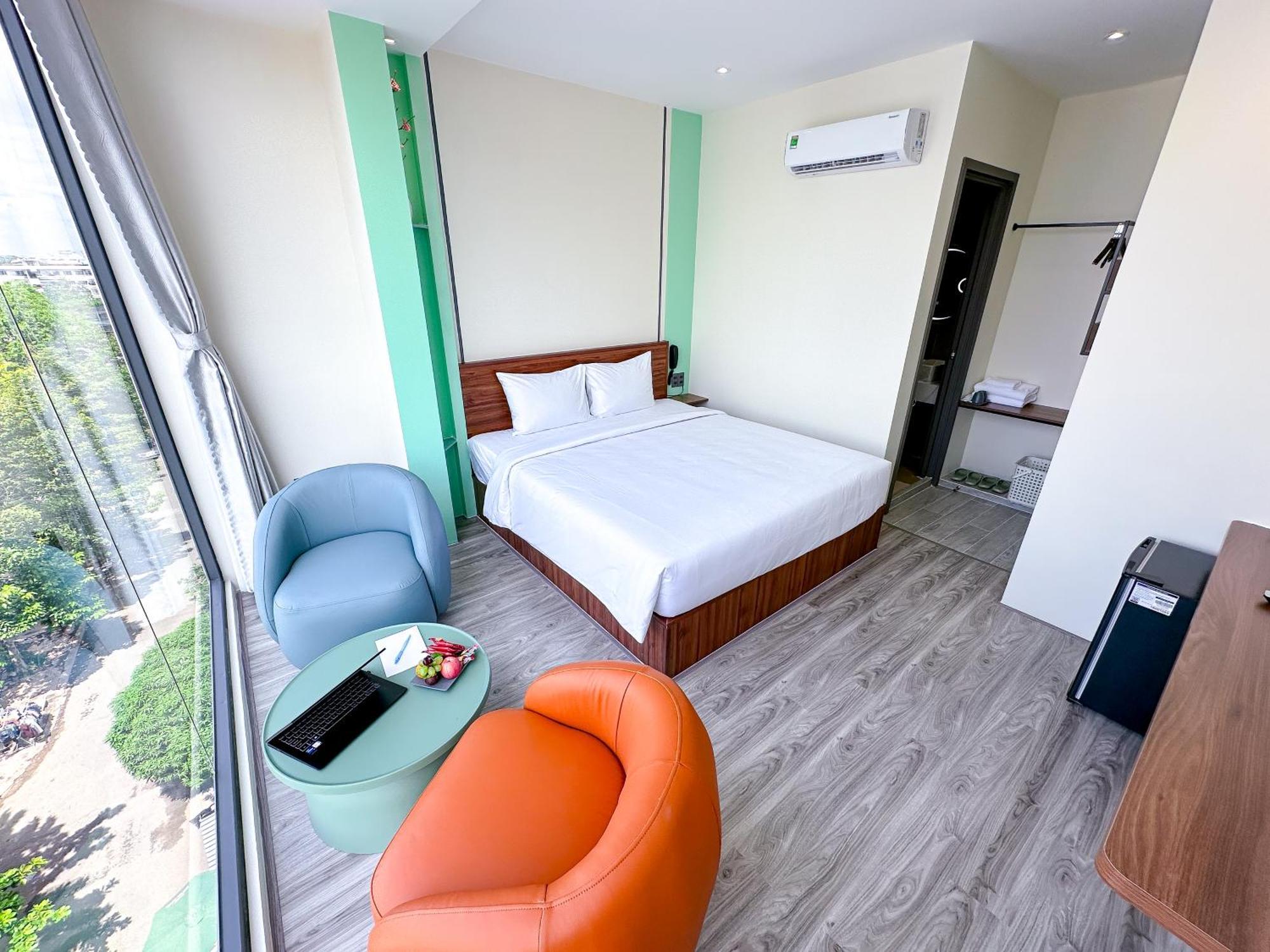 V'Luna Hotel - Managed By Thm Can Tho Exterior photo